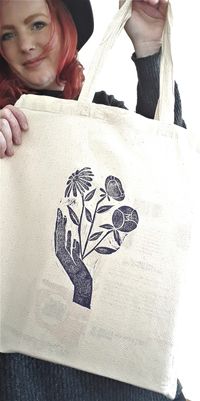 totebag, hand flowers, 100 kronor